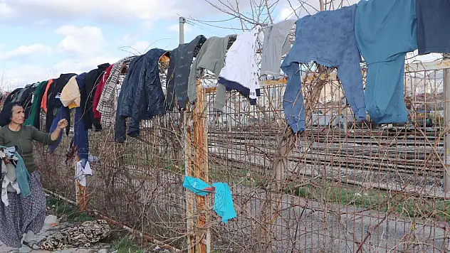 Ağaçlar bile çamaşırla doldu