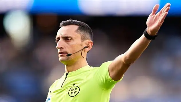 Türkiye maçında düdük Sanchez'de