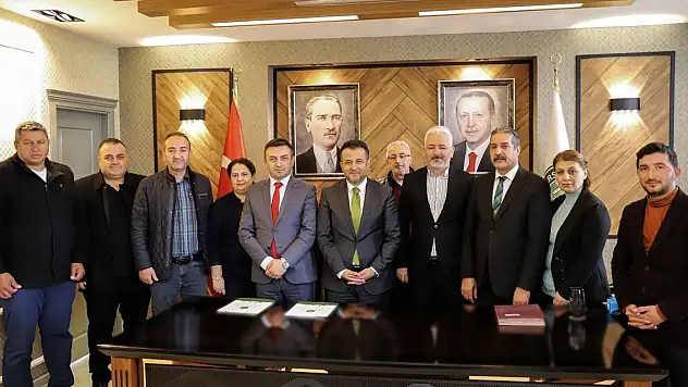 O belediyede en düşük işçi maaşı 13 bin TL oldu