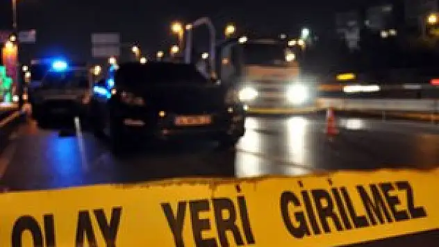 Lüks otomobile silahlı saldırı: 1 ölü, 1 yaralı!