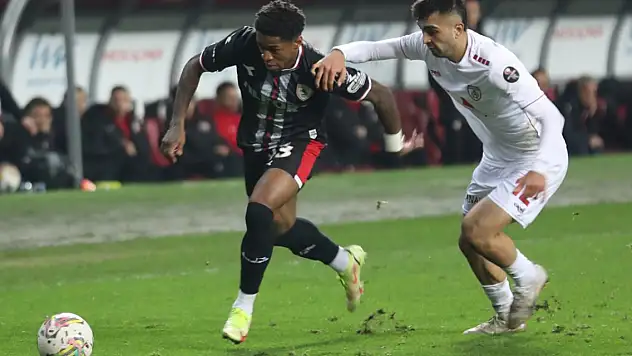 Samsunspor liderliğini sürdürdü