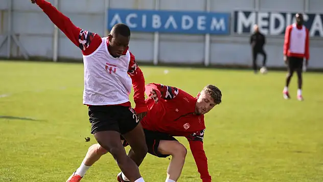 Sivasspor, Başakşehir maçı hazırlıklarına başladı