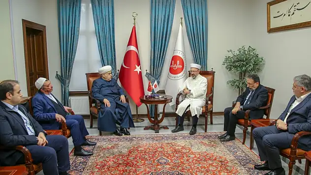 Diyanet İşleri Başkanı Erbaş, Kafkas Müslümanları İdaresi Başkanı Paşazade ile bir araya geldi