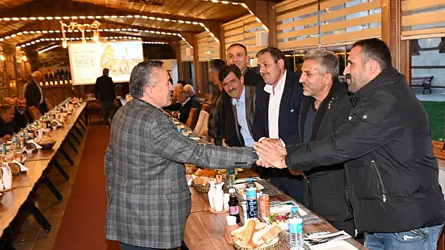 Seydişehir Belediye Başkanı Mehmet Tutal, muhtarlarla bir araya geldi