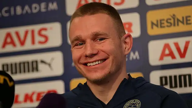 Fenerbahçe'nin vazgeçilmezi Szalai