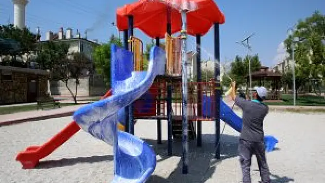 Park oyun gruplarında hijyene uygunluk sağlanıyor