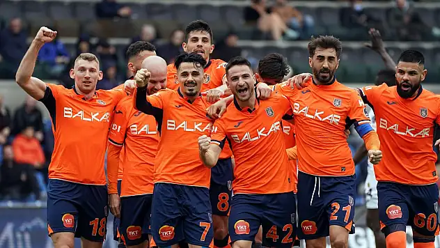 Başakşehir, 5 maç sonunda galibiyetle tanıştı