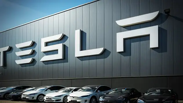 Tesla İstanbul'daki ilk mağazasını açtı!