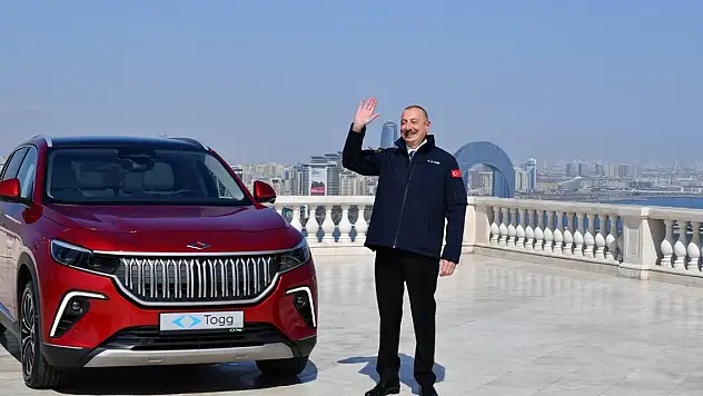 Azerbaycan Cumhurbaşkanı İlham Aliyev, Togg'unu teslim aldı