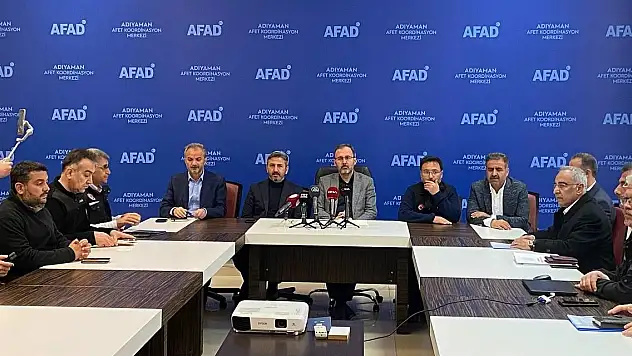 Bakan Kasapoğlu: 'Türkiye'deki bütün yurtları depremzedelerin hizmetine sunduk'