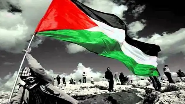 İsrailli eski komutanlardan 'yerleşimcilerin şiddeti 3. intifadaya yol açabilir' uyarısı