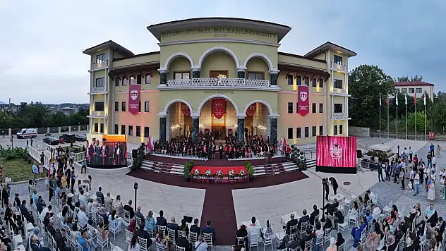 Uluslararası Balkan Üniversitesi mezunlarına bütün dünyada mesleklerini icra etme imkânı tanıyor