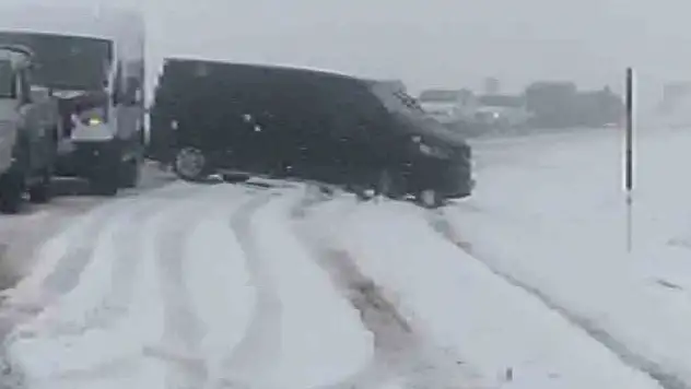 Nisan karı yolda bıraktı