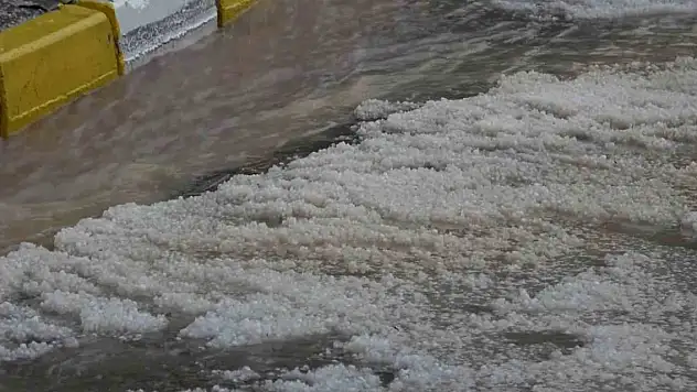 Aksaray'da yağmur ve dolu yağışı