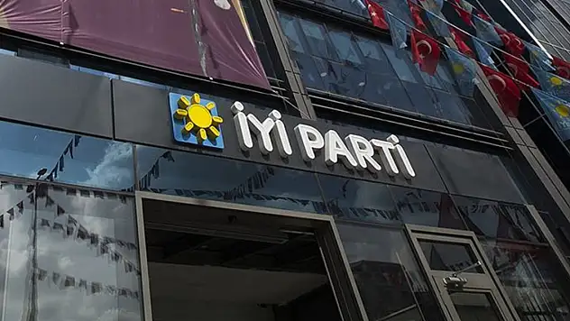 İYİ Parti'de bir istifa daha!
