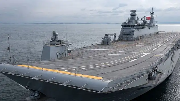 Dünyanın ilk SİHA gemisi TCG Anadolu hizmete girdi