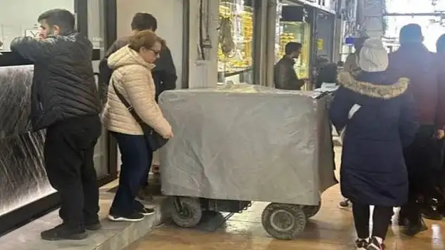 ''Merkez Bankası, Kapalıçarşı'dan dolar topluyor'' şeklindeki haberler de yalanmış