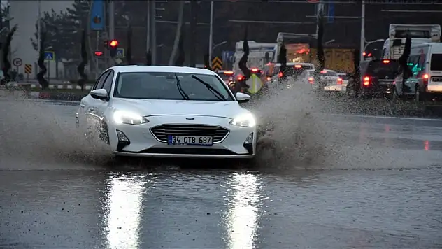 Malatya, Şanlıurfa ve Adıyaman'da sağanak etkili oldu