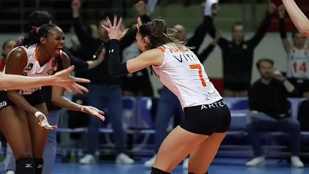 Eczacıbaşı Dynavit CEV Şampiyonlar Ligi'nde finalde