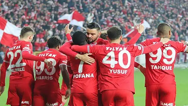 Konyaspor rakibini tebrik etti