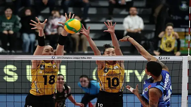 Şampiyonlar Ligi'nde VakıfBank finalde Eczacıbaşı'nın rakibi oldu
