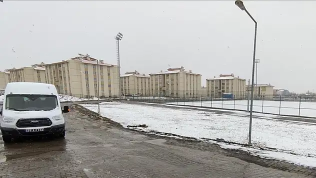 Ardahan'da kar etkisini sürdürüyor