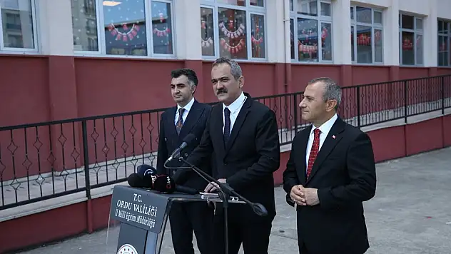 Milli Eğitim Bakanı Mahmut Özer'den açıklama! İki ildeki tüm okullar açılıyor