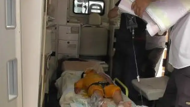 Üzerine kaynar su dökülen çocuk haşlandı