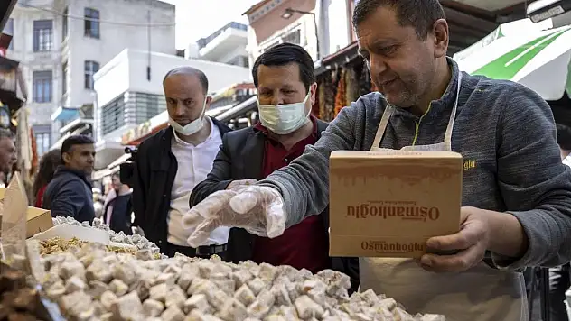 Çarşı pazarda bayram hareketliliği: Esnaf 30 milyar lira ciro bekliyor