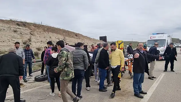 Feci kazada 1 kişi hayatını kaybetti, vekil adayı ilk yardıma koştu