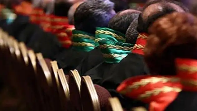 Hakim ve savcıların yükselmeleri Resmi Gazete'de