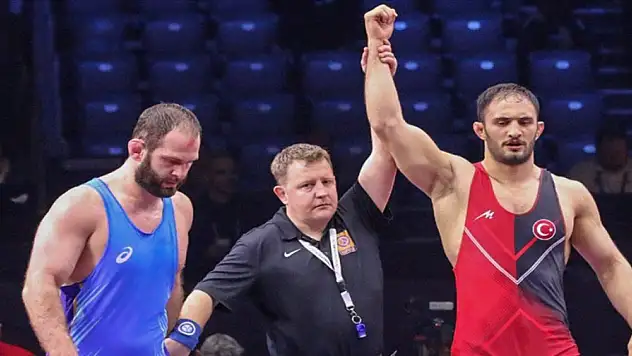 Milli güreşçiler Avrupa Şampiyonası'nda iki madalya kazandı