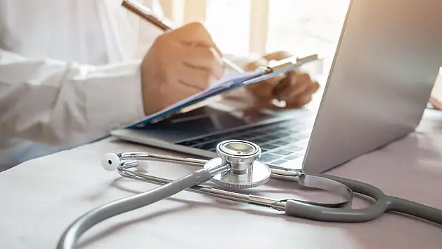 Türkiye ve İngiltere'deki Türk araştırmacılardan ameliyathane verimliliğini artıran yeni yöntem