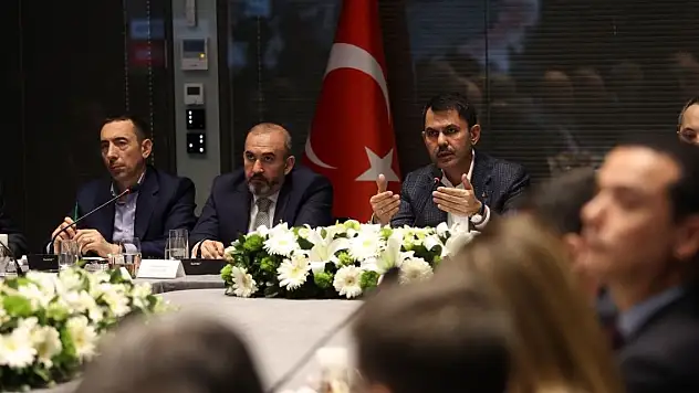 Bakan Kurum'dan Ekrem İmamoğlu'na gönderme