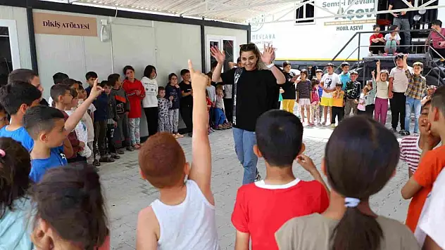 Konya Konteyner Kentte bayram öncesi çocuklar ve aileler unutulmadı