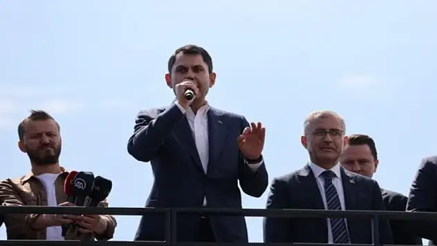 Bakan Kurum, 'Bu meydanda 14 Mayıs zaferini görüyorum'