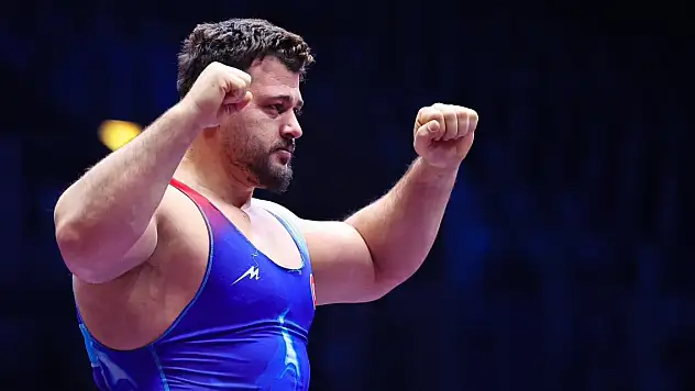 Milli güreşçi Rıza Kayaalp 12. kez Avrupa şampiyonu oldu