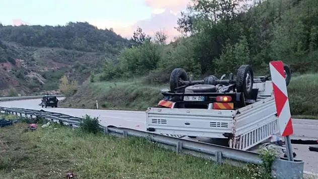 Tokat'taki trafik kazasında 1 kişi hayatını kaybetti, 2 kişi yaralandı
