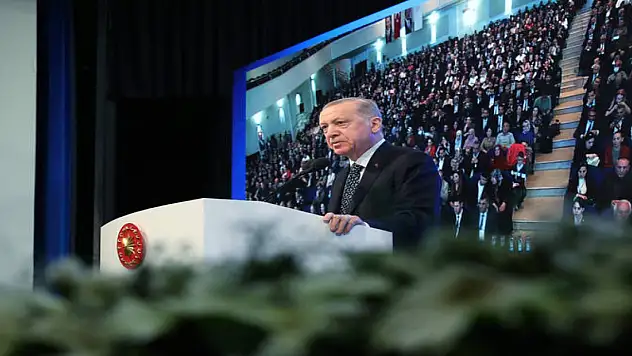 Erdoğan: Her iyileştirmeden öğretmenlerimiz de yararlanmaya devam edecek