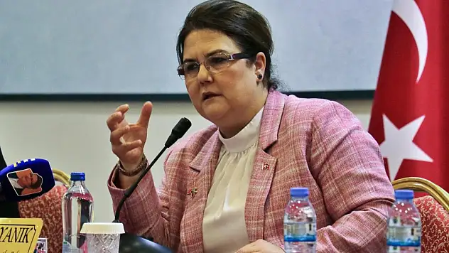 Bakan Yanık: Yaşlı Yaşam Köyleri kurulacak