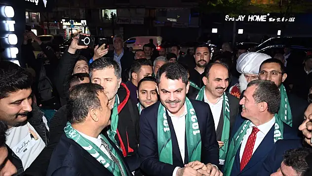 Uğur İbrahim Altay'dan Bakan Kurum'a destek