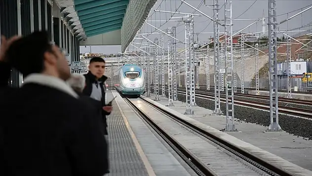 Yozgat ve Kırıkkale garında YHT yoğunluğu