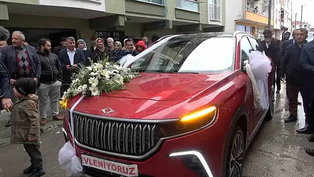 Dünya evine yerli ve milli otomobil Togg'la girdiler