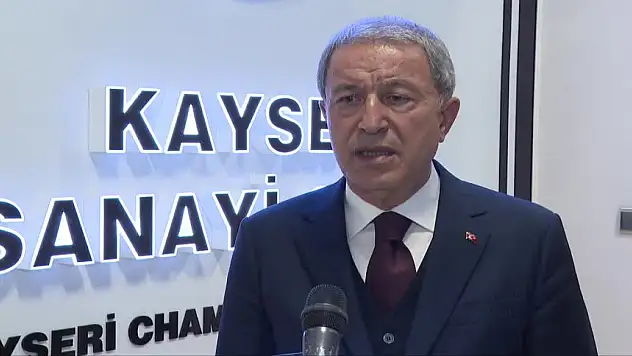 Bakan Akar, Sudan'dan Türk vatandaşlarının tahliyesi için 5 nakliye uçağını görevlendirdiklerini bildirdi