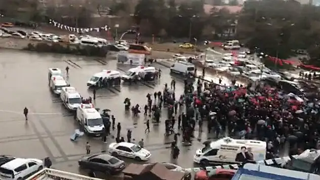 İYİ Parti'ye şok! Meral Akşener boş meydana konuştu