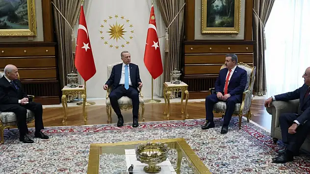 Erdoğan, Bahçeli, Destici ve Aksakal'ı kabul etti