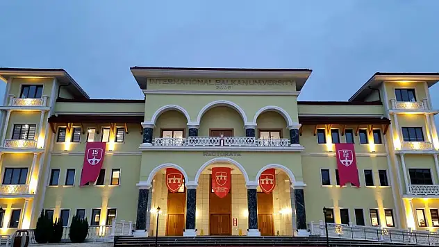 Uluslararası Balkan Üniversitesi Balkanlar'da en fazla yayın çıkaran üniversite oldu