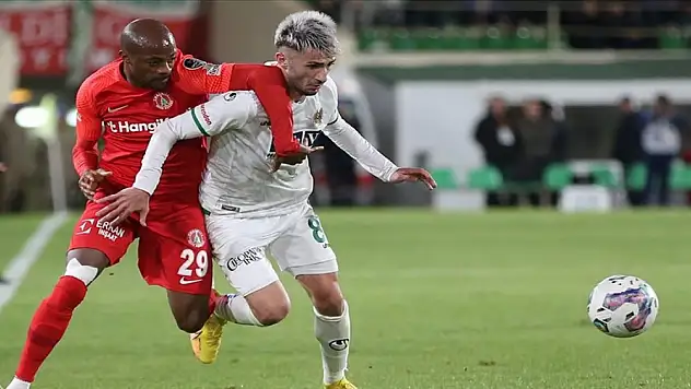 Alanyaspor sahasında kazandı