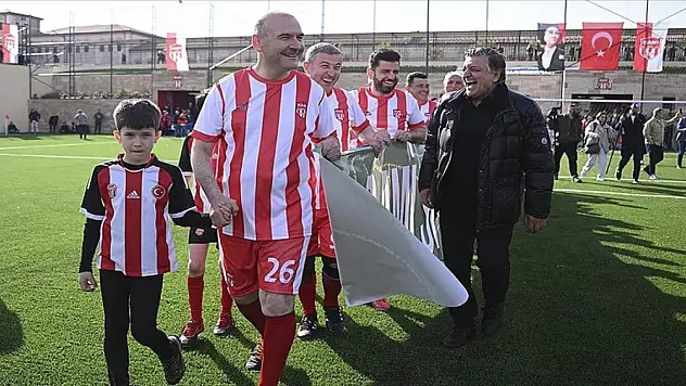 Rami Spor Sahası'nın açılışı Bakan Soylu'nun katılımıyla yapıldı