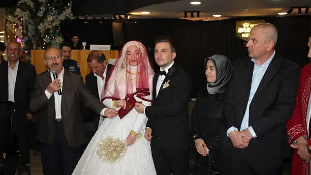 Bilal Ukdem oğlunu evlendirdi